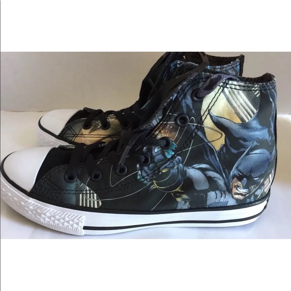 NWT Converse All Star Kids Mid Cut Batman Sneakers Size 3 Marvel Super Hero - Picture 8 of 9
